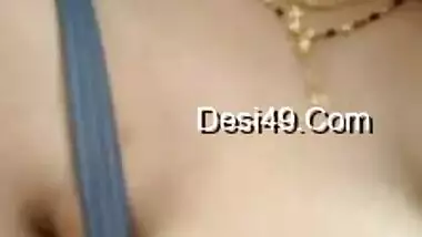Indian BBW gets good money to make her XXX girls hang on camera