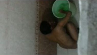 Neighbor Girl Bathing Free Porn Mms Scandal Video