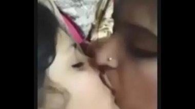 2 Hot Indian Aunties Having Lesbian Sex Amateur Cam Hot indian sex tube