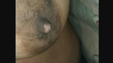 Tamil Girl Exposing Boob