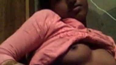 Desi Girl Masturbating – Nude Indian Leaks indian sex tube