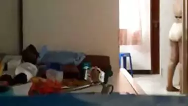 Tamil Mom Dress Change Spy Video