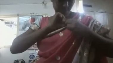 Desi Big Boobs Aunty Stripping Clothes One By One