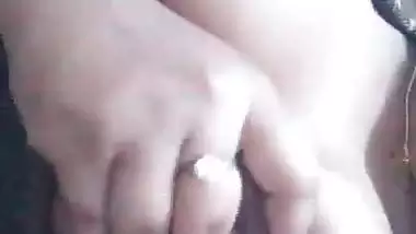 Desi girl sex mood topless boob pressing selfie video