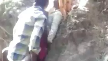 Kinky Desi Wife Cheating Outdoor Caught And Recorded Sex By A Voyeur