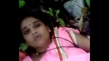 South Indian Bhabhi Junlge Sex With Local Boyfriend indian sex tube