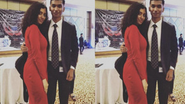 Comely Desi Teen For Her Boyfriend Fingers Sweet Xxx Peach On Cam