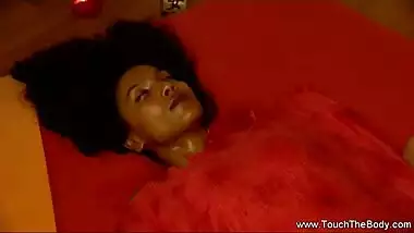 Yoni Massage For her Sweet Pussy so Good and Relaxing to Do