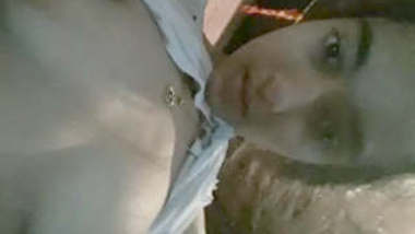 Cute Desi Girl Showing Boobs And Pussy