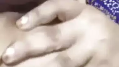 Long Boobs Girlfriend Licking Nipple Viral Video Call