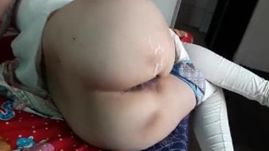 Indian Babe Showing Big Ass With Wax indian sex tube