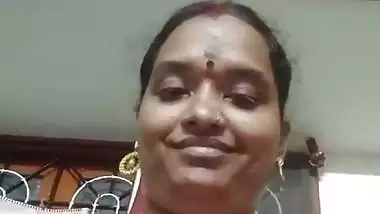 Tamil Chubby Wife Boobs Showing For Secret Lover Viral Mms