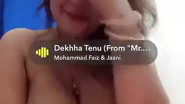 Busty bhabhi removing bra and nude show for lover