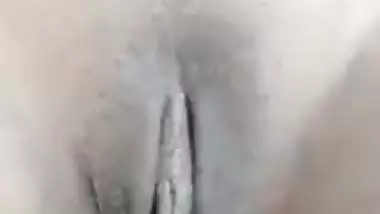 Cute Desi XXX girl showing her teen boobs and pussy on video call