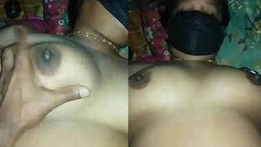 Desi Gf Huge Boob Pressed Pussy Fingured And Licked indian sex tube