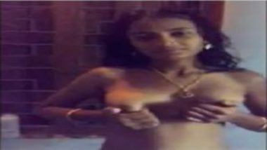 Sexy Ranchi Girl Stripping And Flaunting Boobs indian sex tube