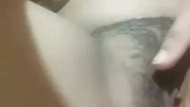 Soft Chut Of Indian Aunty Solo